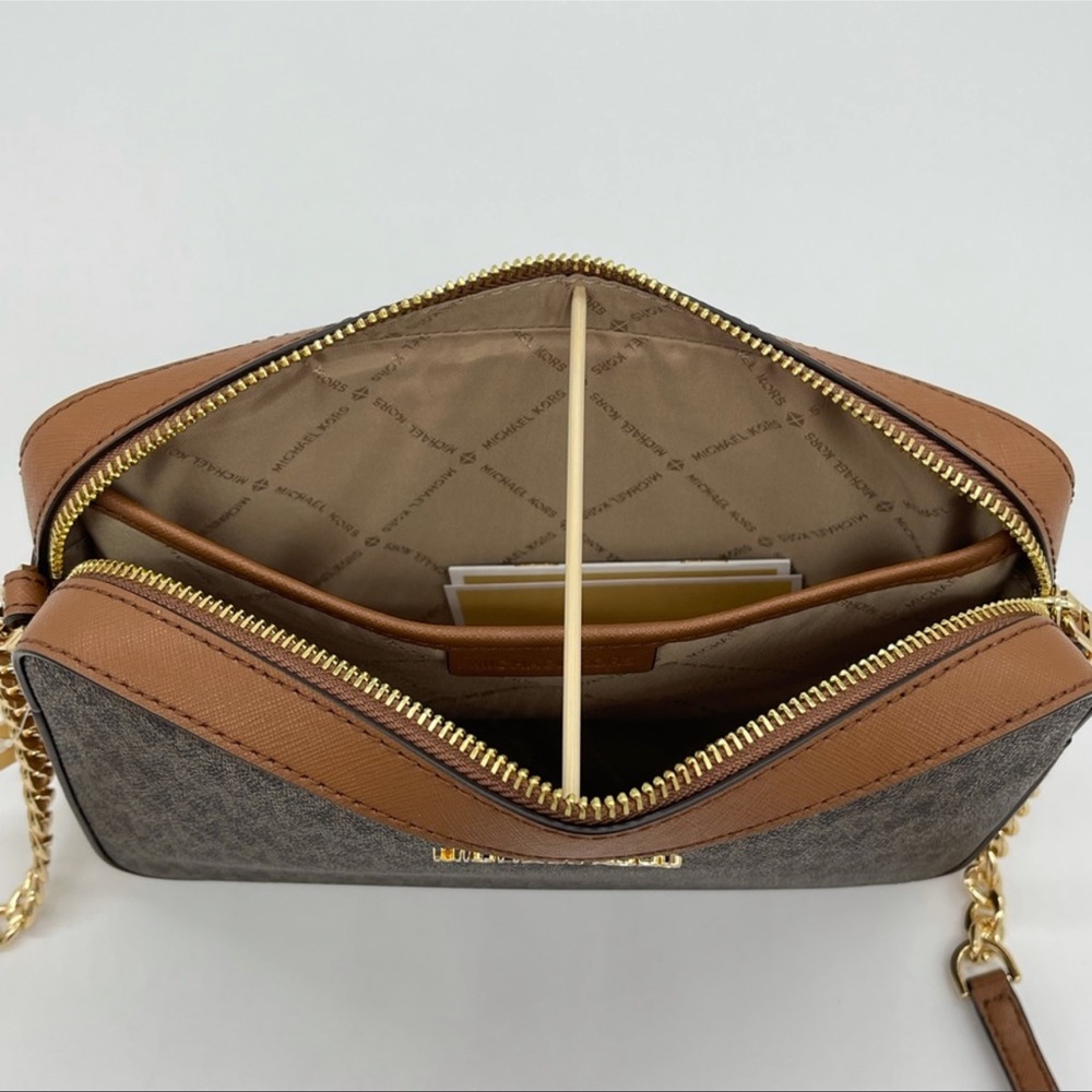 Michael Kors EW Crossbody Bag & Large Flat Mf Phone Case Wallet Leather Brown - Picture 4 of 13